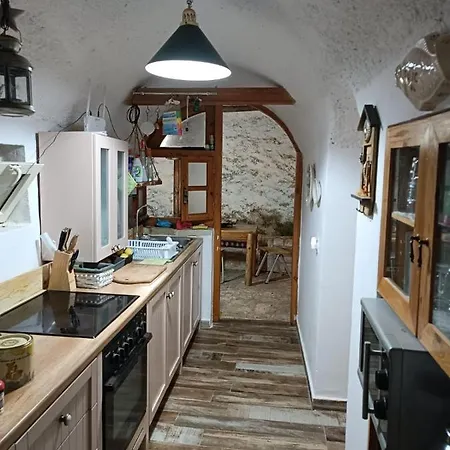 Allonia House Himara